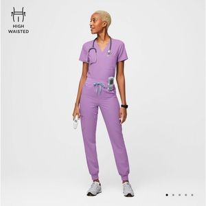 Lavender Fig jogger scrubs.